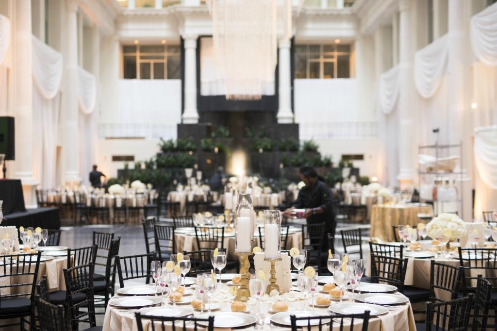 Elegant Wedding at the Atrium at Curtis Center Cescaphe Events Group Philly In Love Philadelphia Weddings