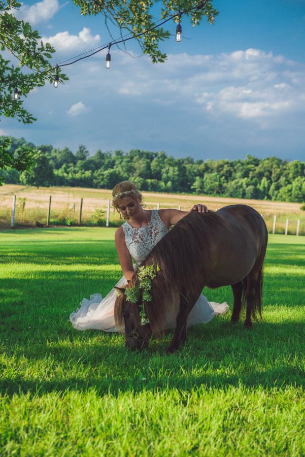 3 Ways To Style Your Barn Wedding Sensational Host Caterers Mario Oliveto Photography Philly In Love Philadelphia Wedding Blog Venues Vendors