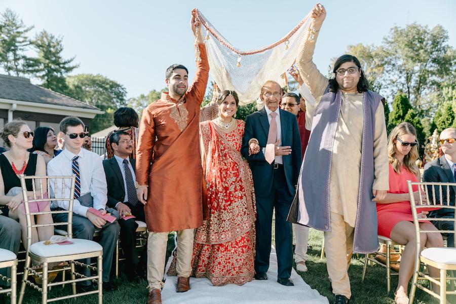 Elegant Multicultural Indian Wedding At Green Valley Country Club Events By Merida Emily Wren Photography Philly In Love Philadelphia Wedding Blog Venues Vendors