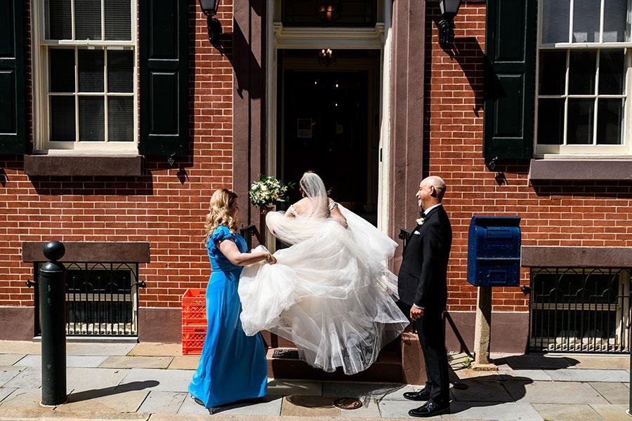 bride entering church by daniel moyer photography
