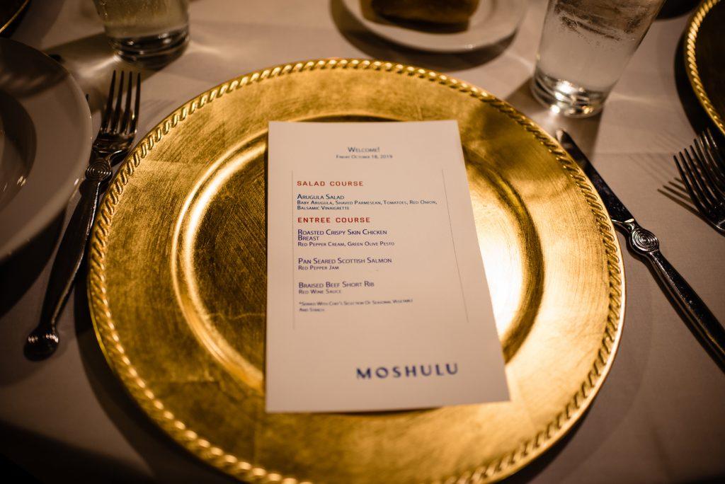 gold charger place setting